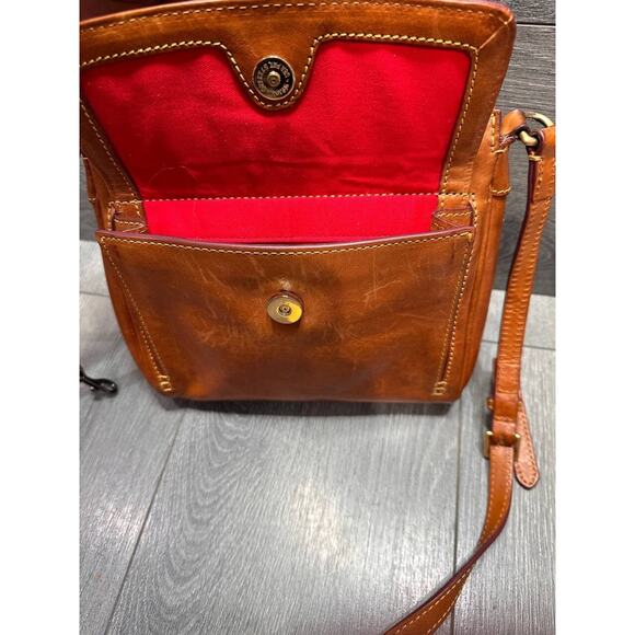 Dooney & Bourke Florentine Collection Allison Crossbody Natural Bag B000546 - Picture 7 of 16